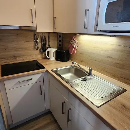 Apartment M02-001